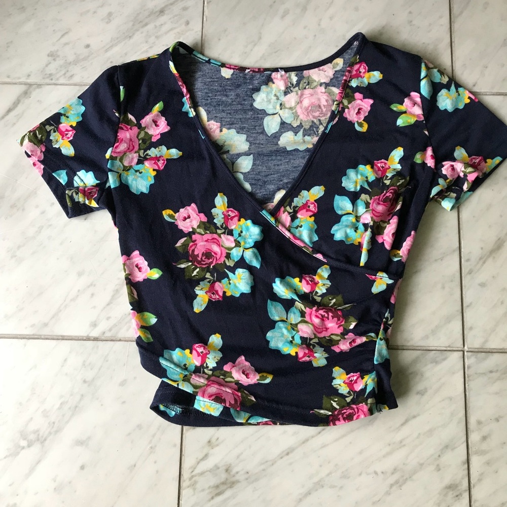 Pretty crop top